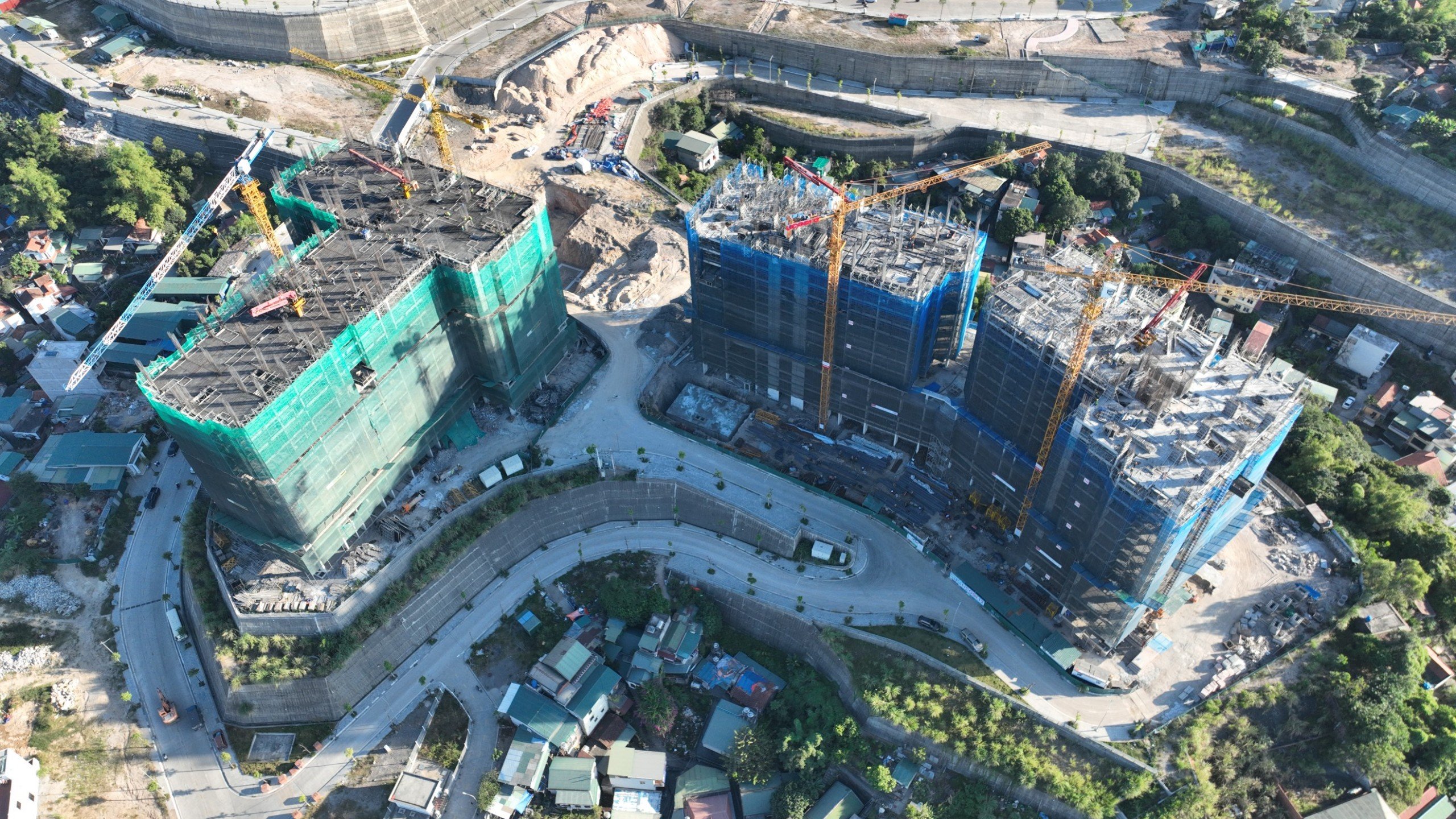Dự án nhà ở xã hội Khu dân cư đồi Ngân hàng tại tỉnh Quảng Ninh triển khai từ nguồn cho vay của Agribank gồm 3 tòa nhà chung cư, với 986 căn hộ với tổng diện tích khoảng 67.802m2.