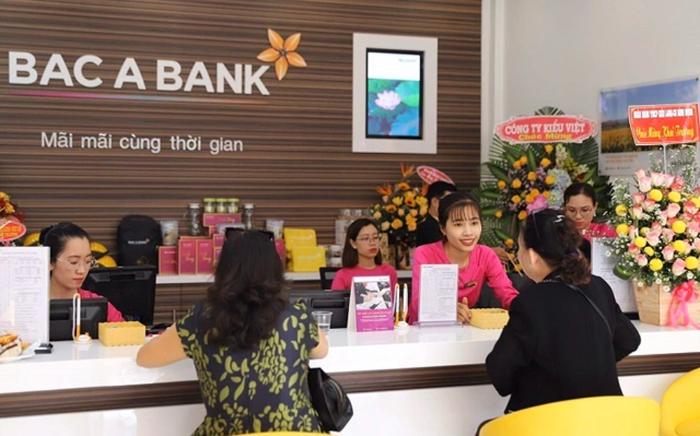 Hình ảnh hoạt động giao dịch tại Bac A Bank