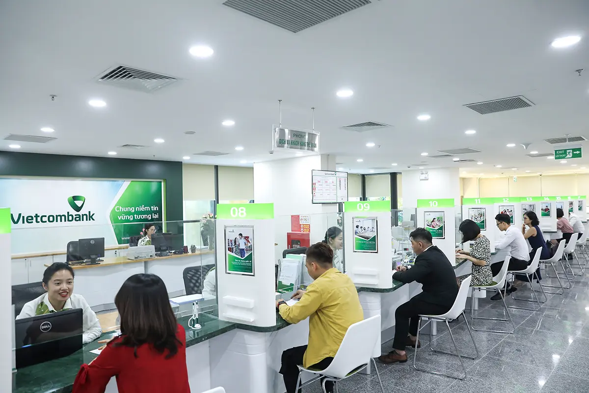 Vietcombank Đông Quảng Ninh tiếp nhận phòng giao dịch Cẩm Phả và phòng giao dịch Cửa Ông