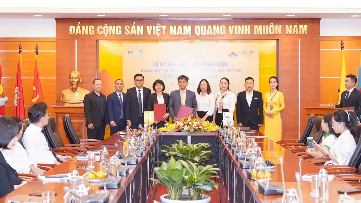 PVcomBank và trường Đại học Đông Đô ký thỏa thuận hợp tác toàn diện