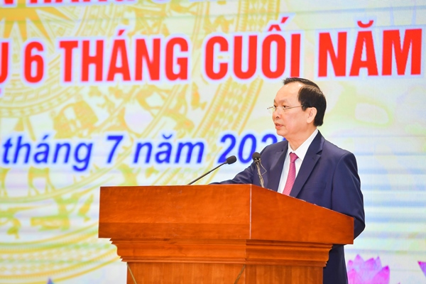 Phó thống đốc Đào Minh Tú