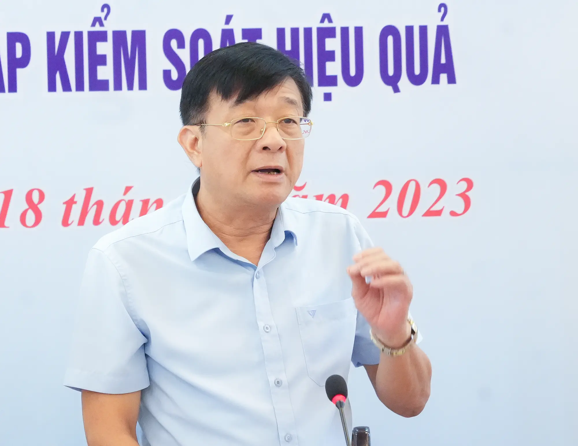 chuyển tiền ra nước ngoài