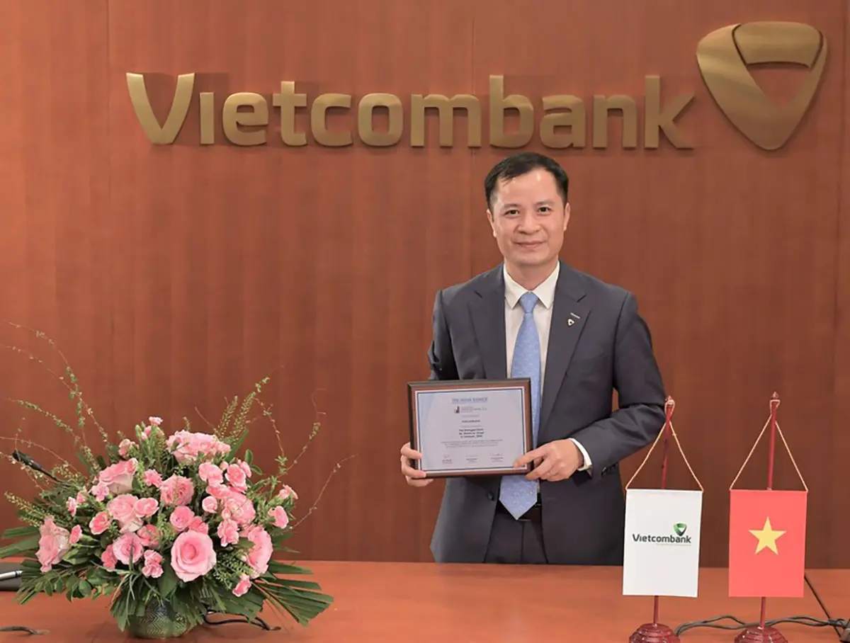 Ông Lê Hoàng Tùng bắt đầu được bổ nhiệm vị trí Phó Tổng giám đốc Vietcombank kể từ ngày 15/8/2023.