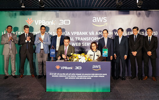VPBank hợp tác chiến lược với Amazon Web Services
