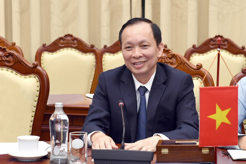 Phó Thống đốc Đào Minh Tú