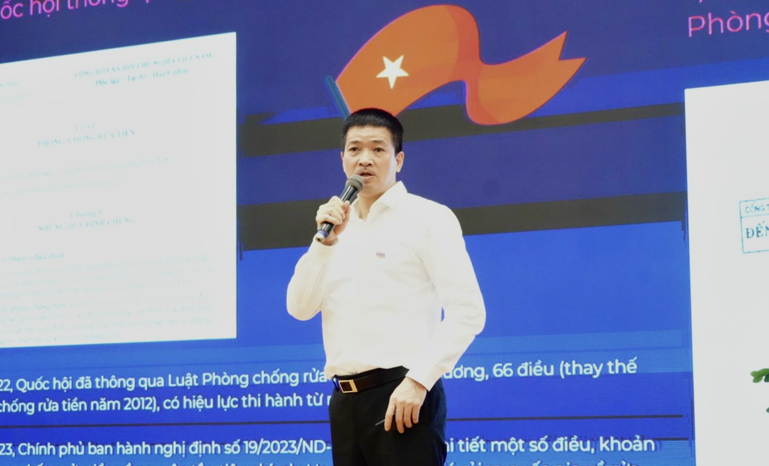 rửa tiền