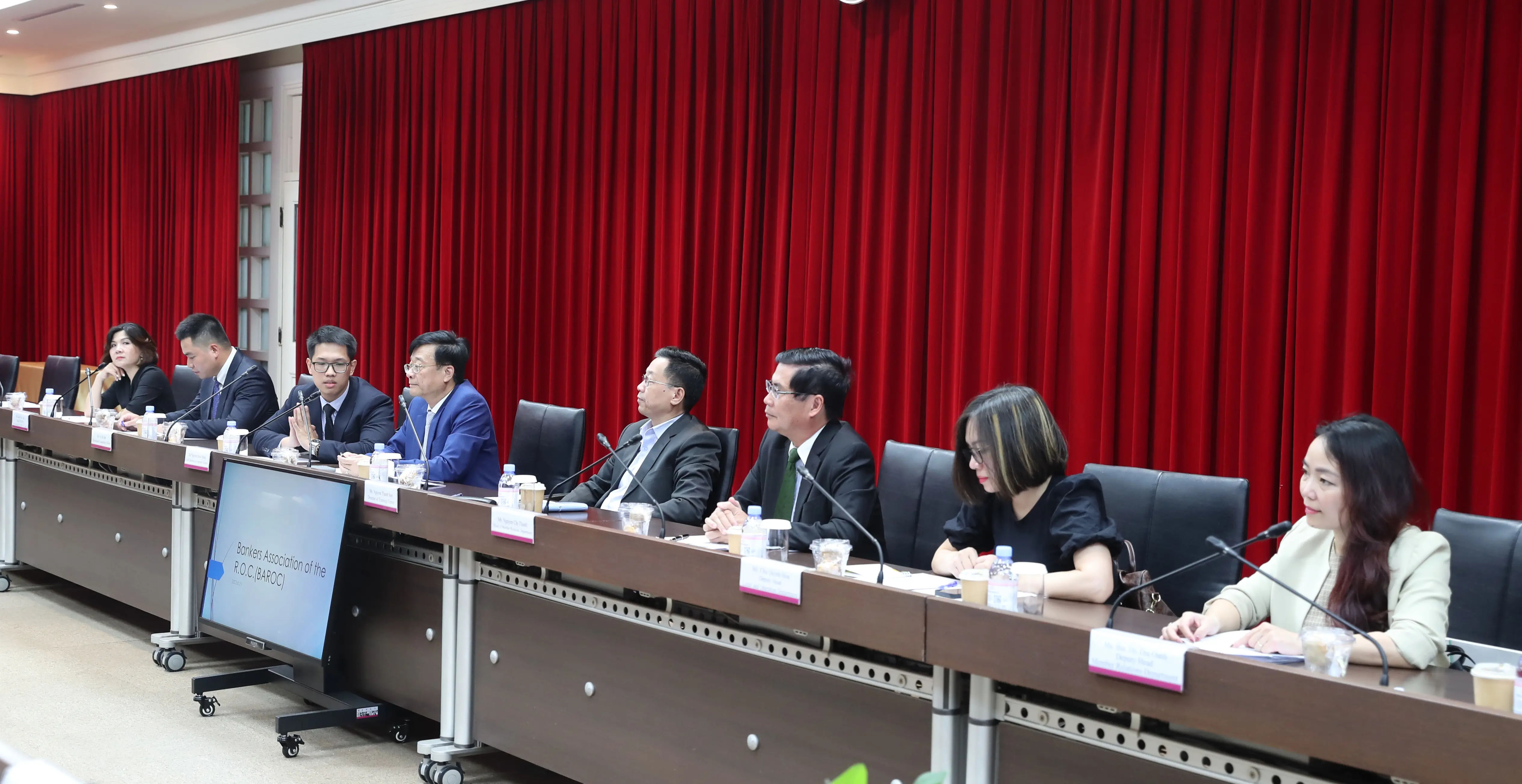 Đoàn công tác Hiệp hội Ngân hàng Việt Nam
