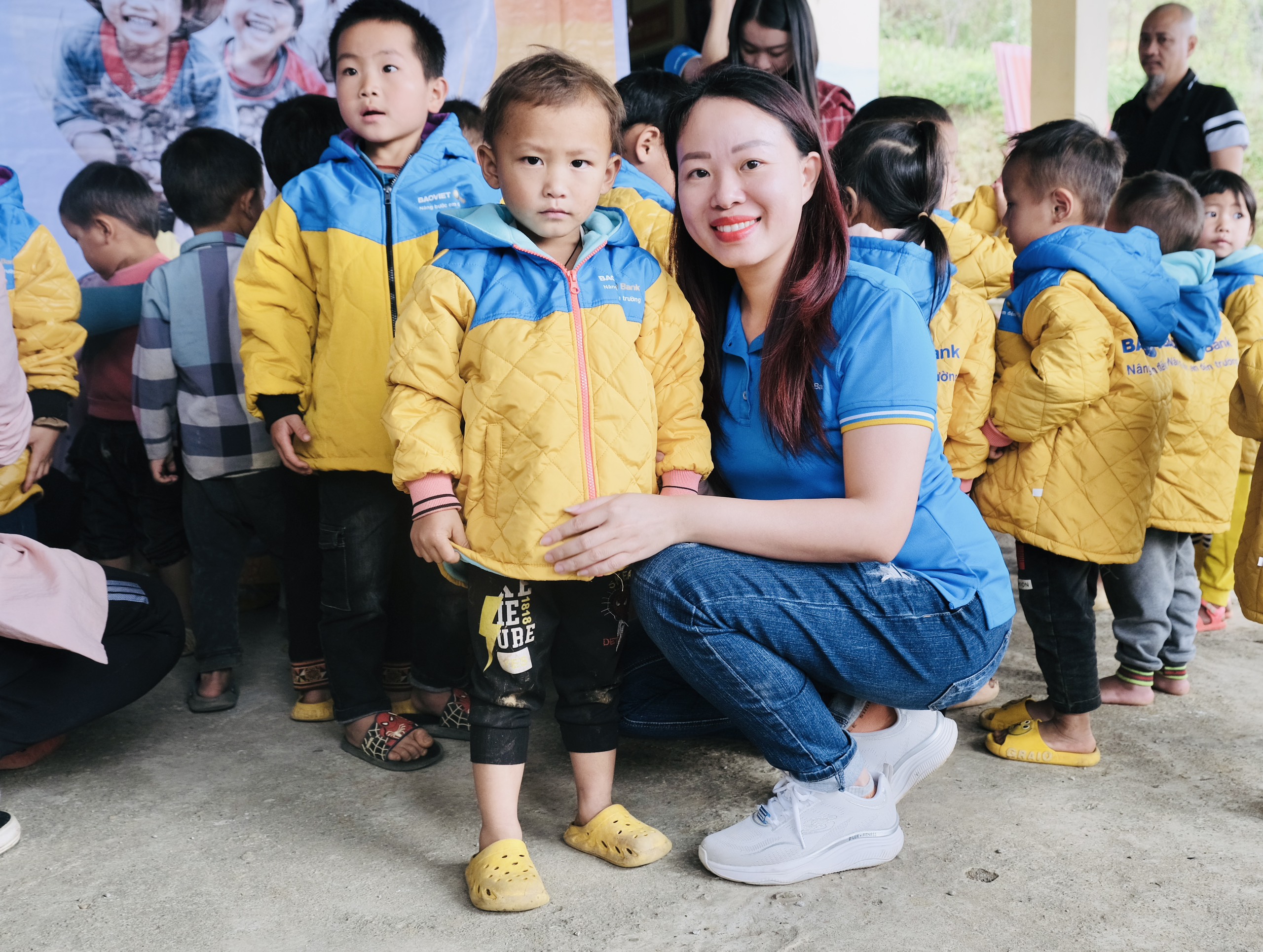 Không quên trách nhiệm với cộng đồng