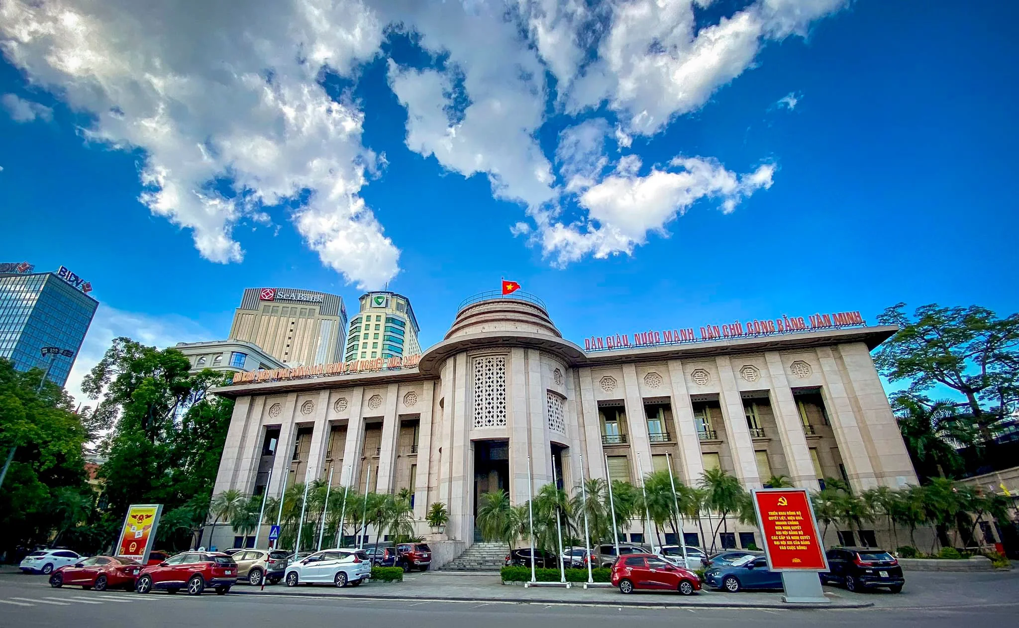 Phát động thi đua hoàn thành xuất sắc nhiệm vụ ngành Ngân hàng năm 2024