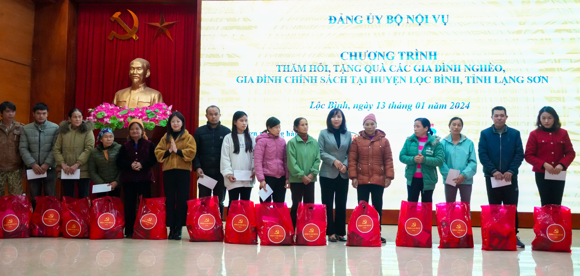 Hiệp hội Ngân hàng Việt Nam đồng hành chương trình “Tết vì người nghèo - Giáp Thìn 2024”
