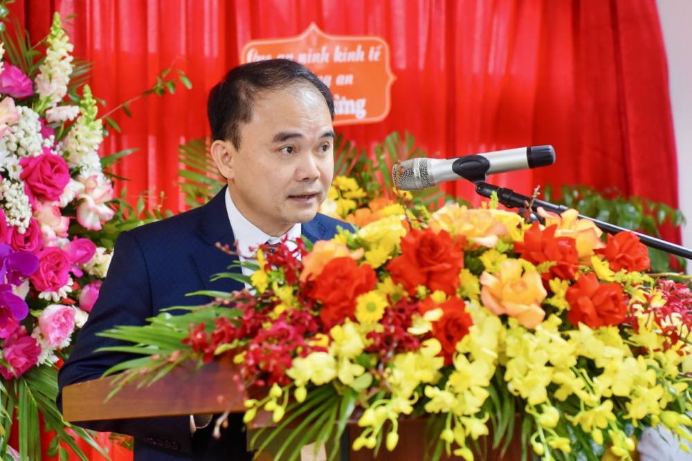 Phó Tổng giám đốc VAMC Đặng Đình Thích phát động phong trào thi đua hoàn thành xuất sắc nhiệm vụ năm 2024