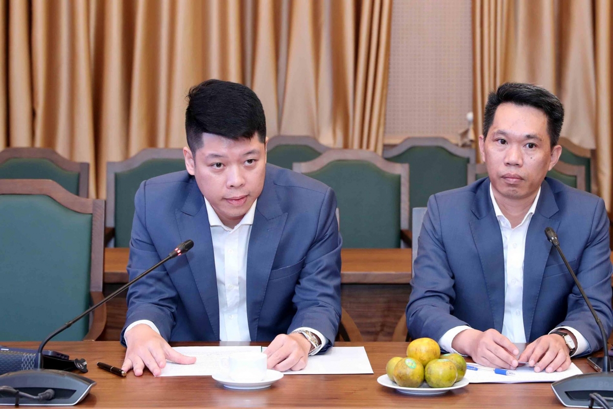 Ông Chử An Trung - Giám đốc vùng miền Bắc khối DNNVV Ngân hàng TMCP Phương Đông chia sẻ tại Lễ ký. Ảnh: Đức Trung - MPI