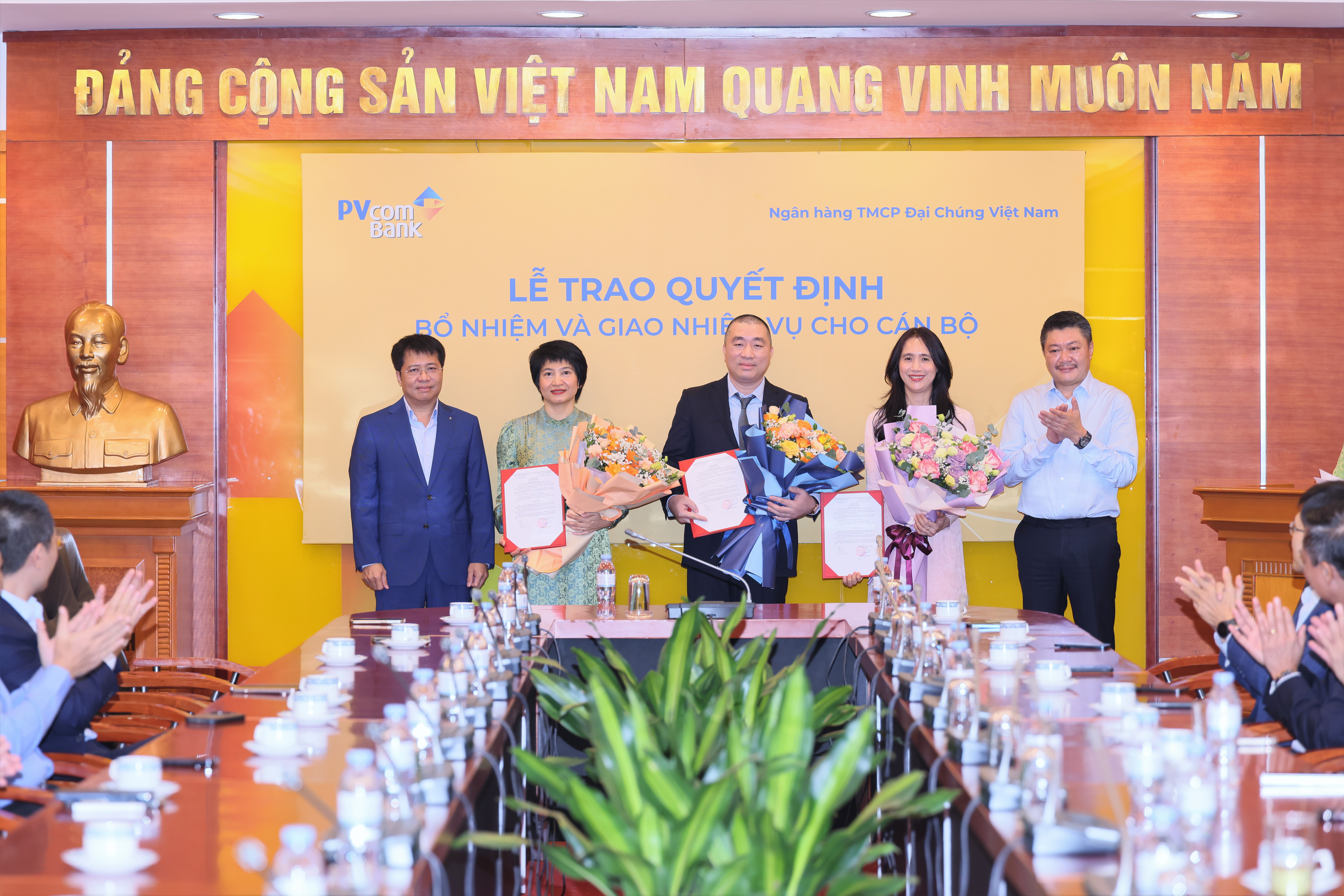 Phó Tổng Giám đốc