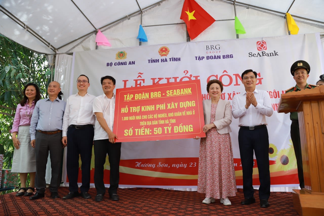 Tập đoàn BRG-SeABank hỗ trợ kinh phí xây dựng 1000 ngôi nhà cho các hộ khó khăn trên địa bàn tỉnh Hà Tĩnh