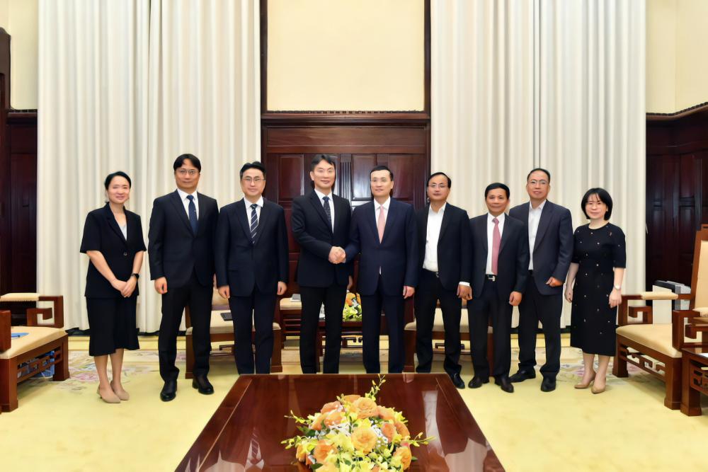 Các đại biểu tham dự buổi tiếp