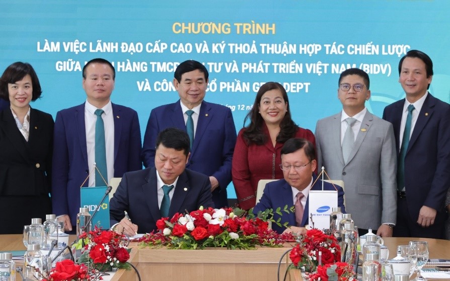 hợp tác