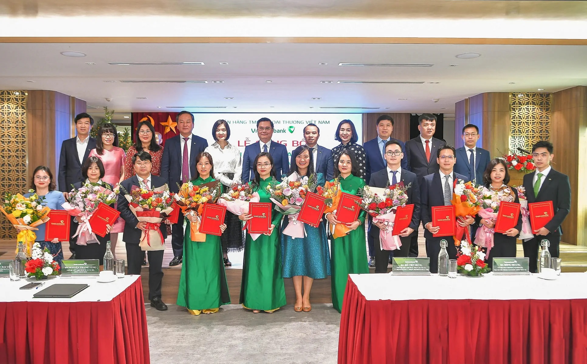 Vietcombank điều động, bổ nhiệm nhân sự lãnh đạo tại Trụ sở chính và chi nhánh Hưng Yên