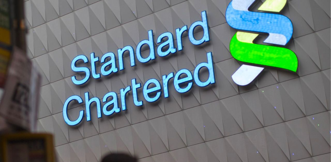 Standard Chartered tái khẳng định cam kết thúc đẩy phát triển tại Việt Nam