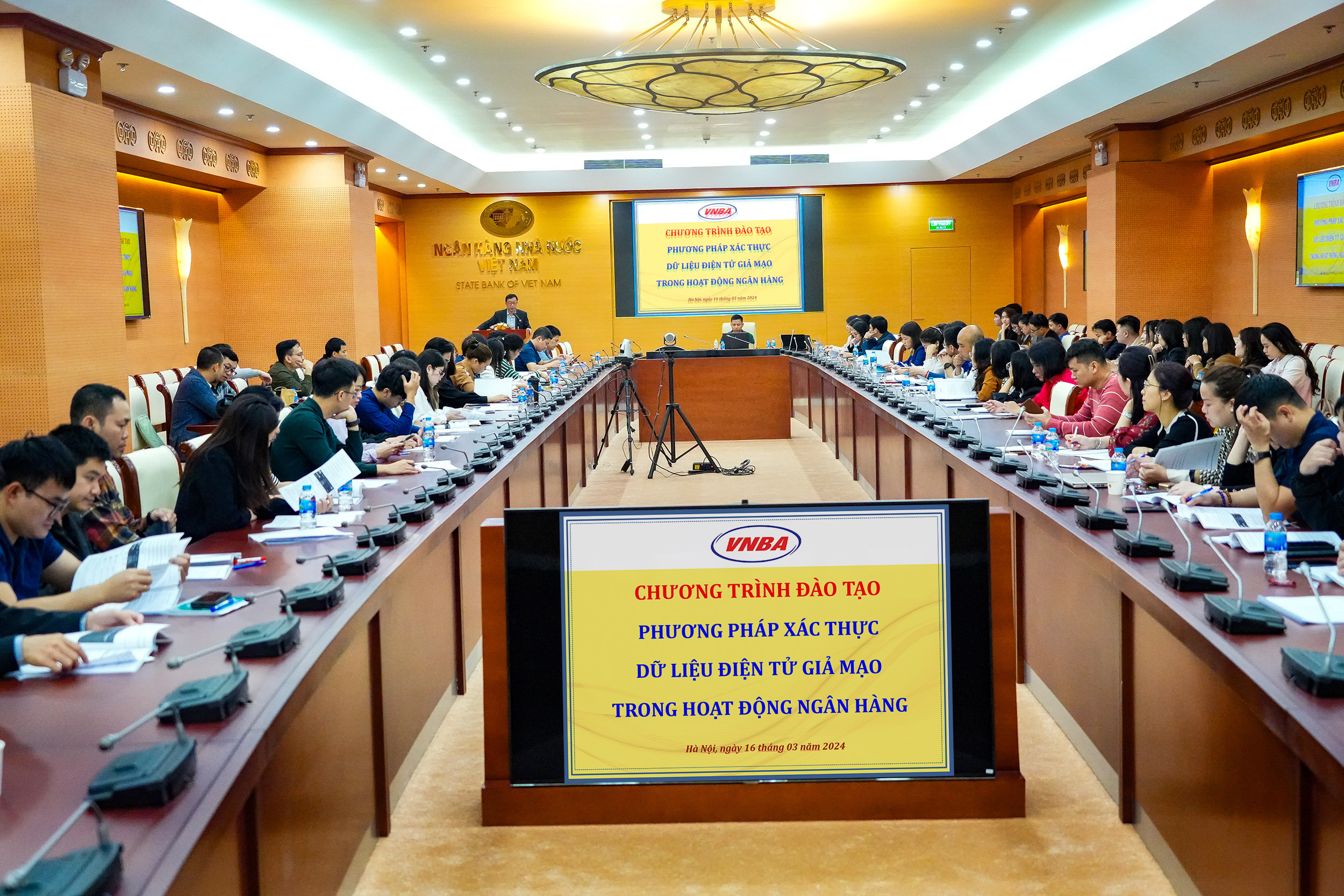 xác thực dữ liệu