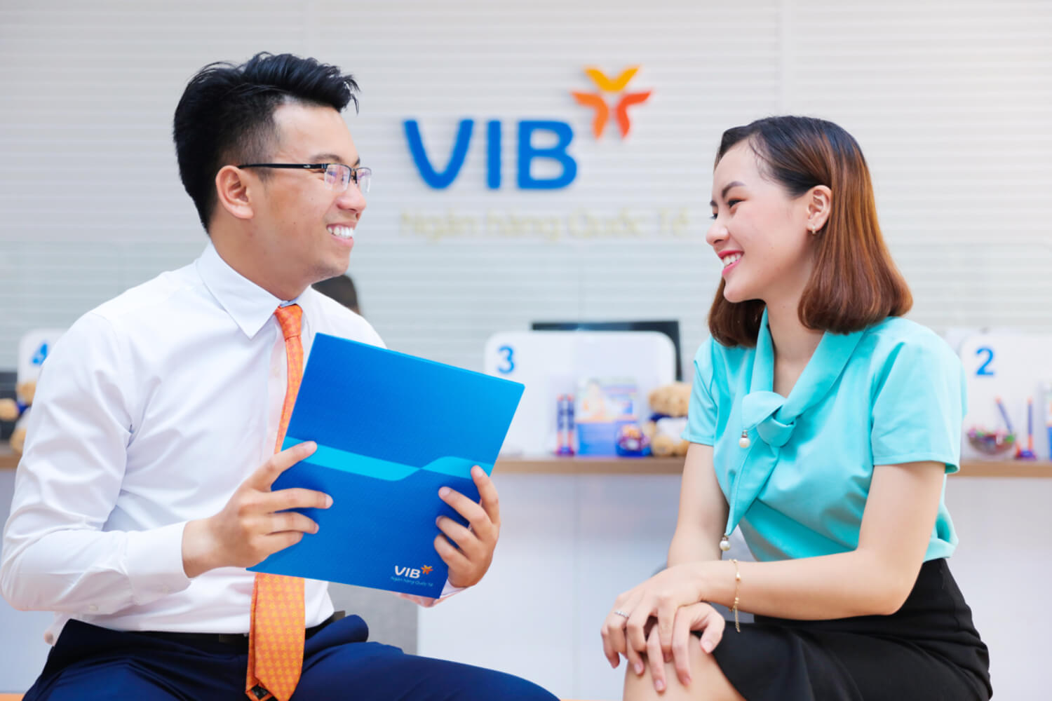 Trong năm 2023, khối ngân hàng bán lẻ của Ngân hàng VIB đã phát triển thêm mới 1 triệu khách hàng.