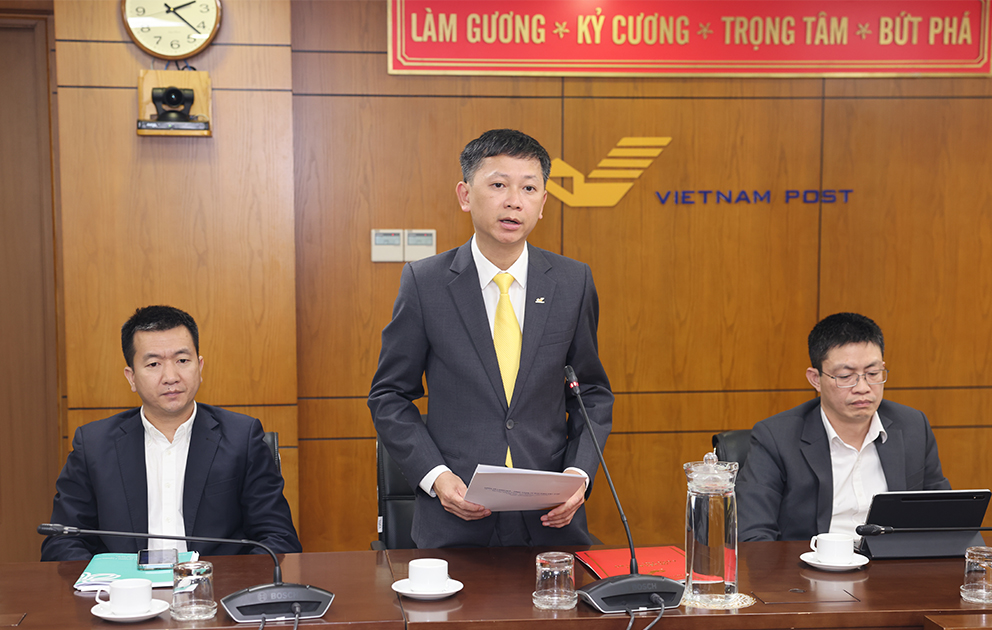 Tân Phó Giám đốc
