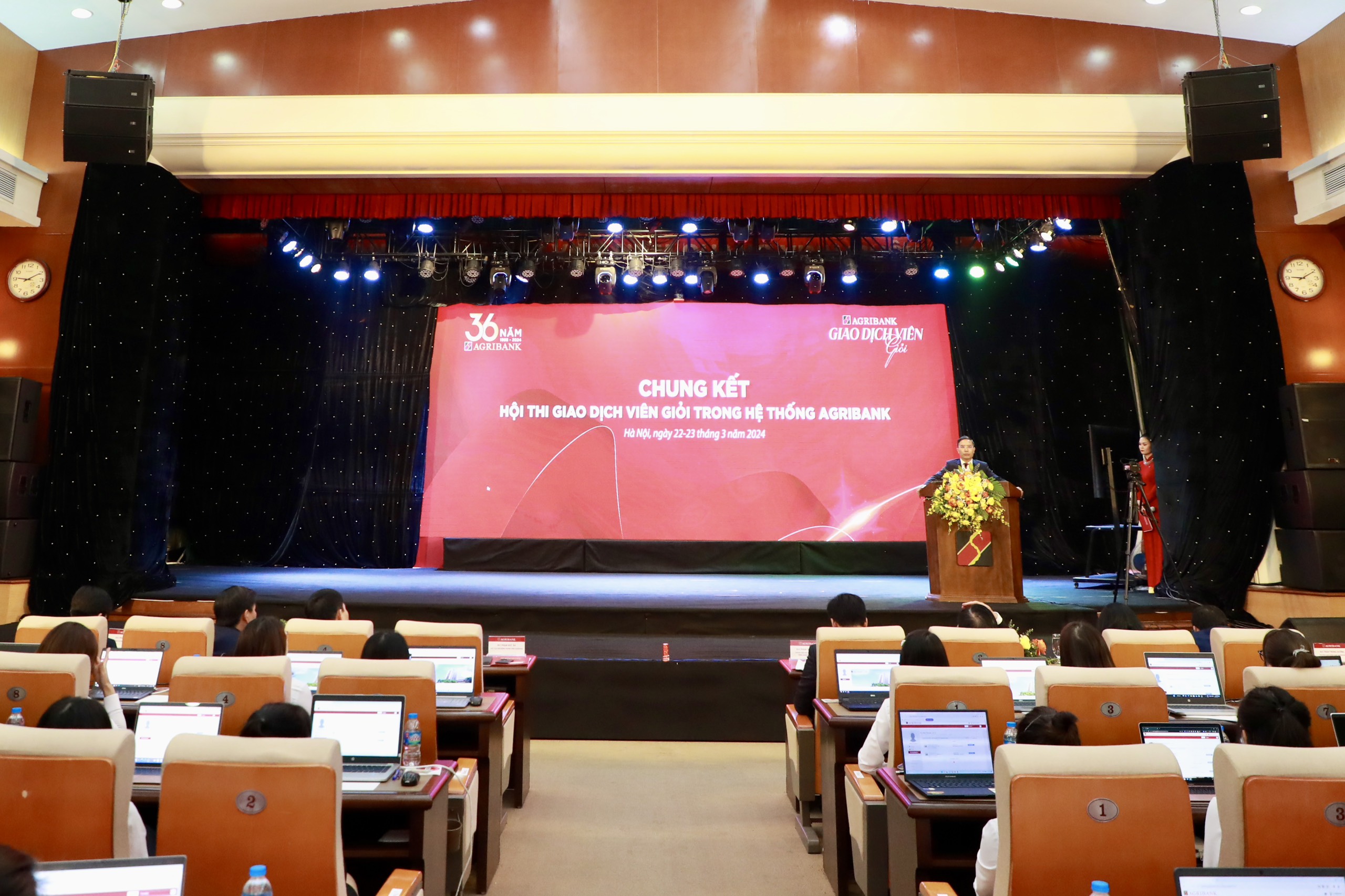 Toàn cảnh Vòng Chung kết toàn quốc Hội thi giao dịch viên giỏi trong hệ thống Agribank