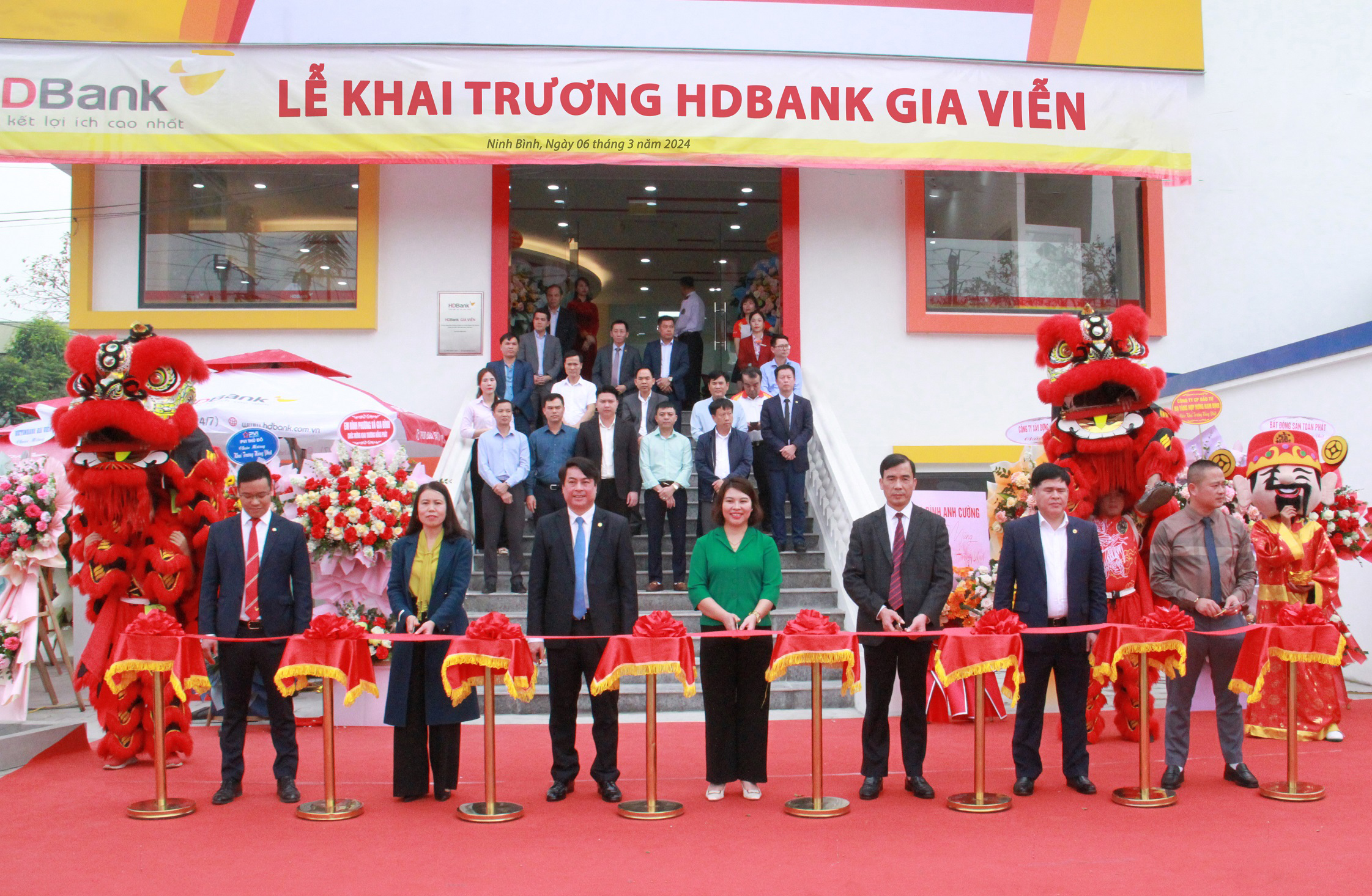 phòng giao dịch Gia Viễn