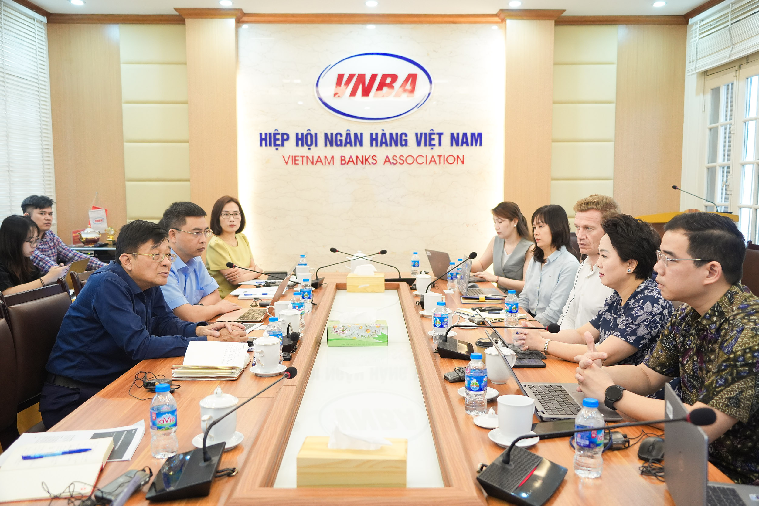 Quang cảnh buổi làm việc về thị trường và xu hướng rủi ro, gian lận trong thanh toán thẻ