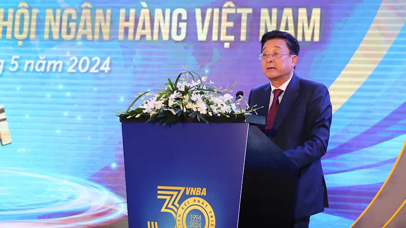 TS. Nguyễn Quốc Hùng - Phó Chủ tịch kiêm Tổng Thư ký Hiệp hội Ngân hàng Việt Nam
