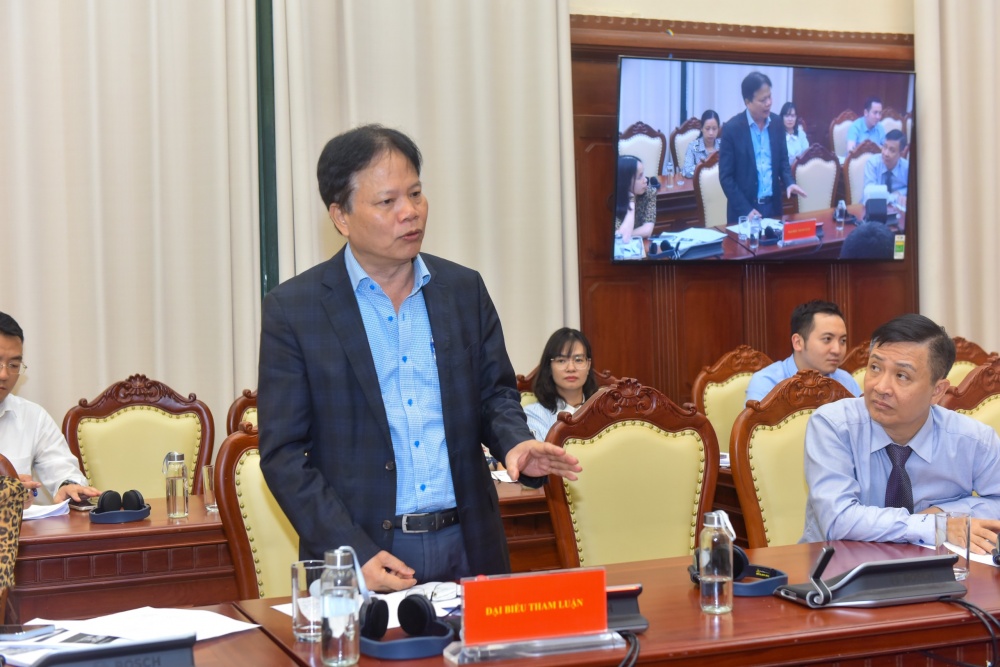 Chuyên gia trao đổi tại Tọa đàm