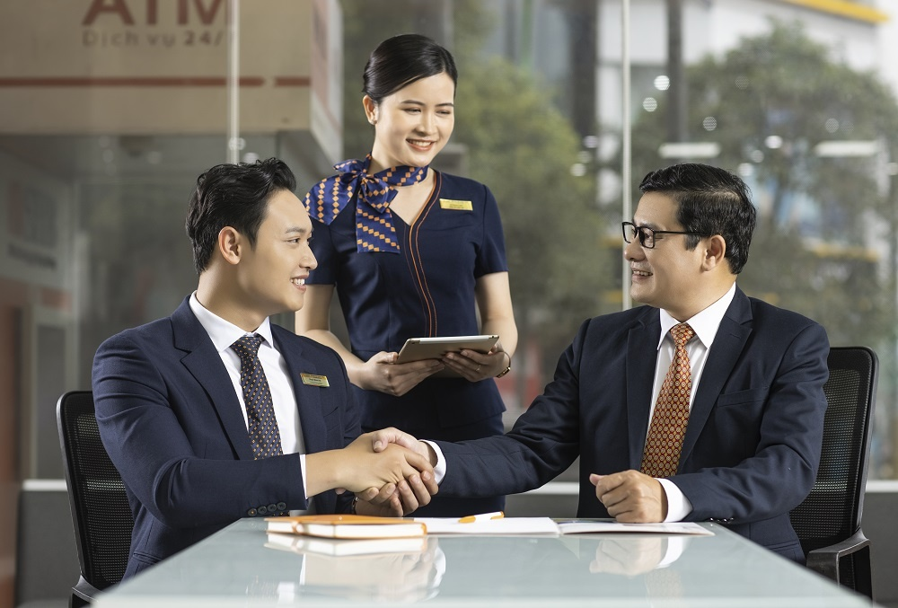 Khách hàng SHB được nhiều lợi ích khi sử dụng Dịch vụ thu hộ qua tài khoản định danh SLINK