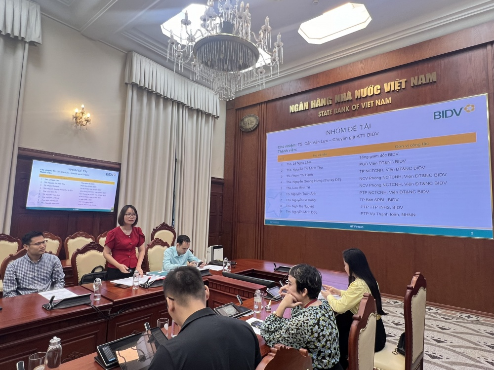 Nhóm nghiên cứu đề tài khoa học