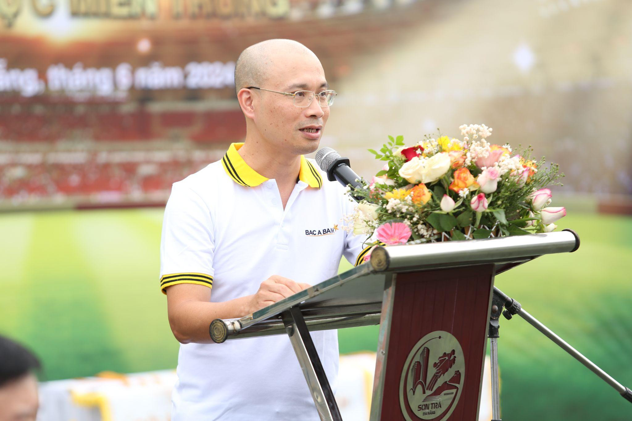 Ông Chu Nguyên Bình - Phó Tổng Giám đốc Ngân hàng TMCP Bắc Á, Phó trưởng Ban chỉ đạo, Phó trưởng BTC Thường trực chương trình Lễ Kỷ niệm 30 năm thành lập Ngân hàng TMCP Bắc Á phát biểu chỉ đạo giải đấu.