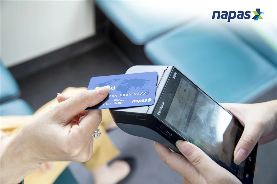 Napas giới thiệu công nghệ Tap to Phone tại sự kiện ngày không tiền mặt