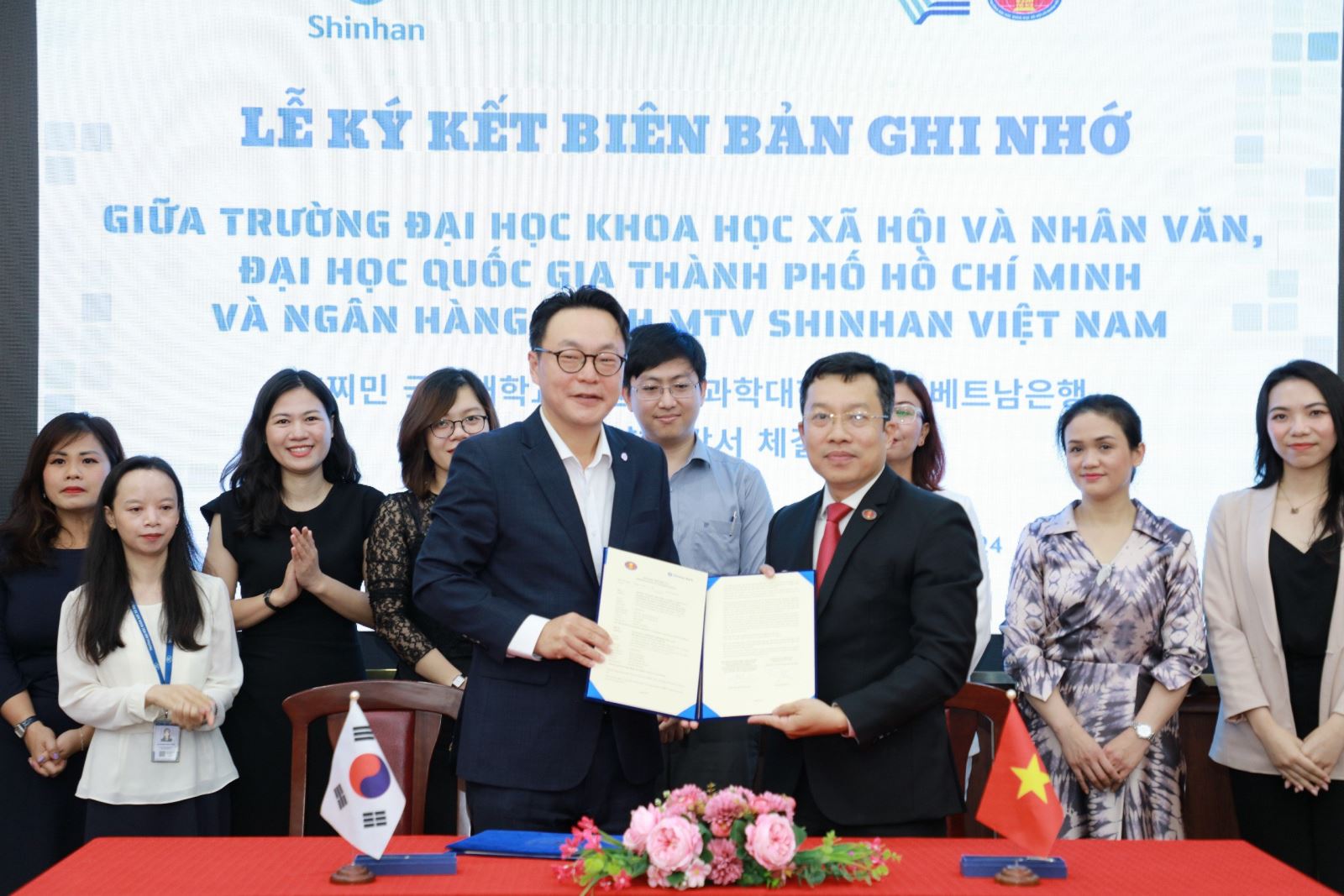 Shinhan Bank hợp tác Trường đại học khoa hội xã hội và nhân văn