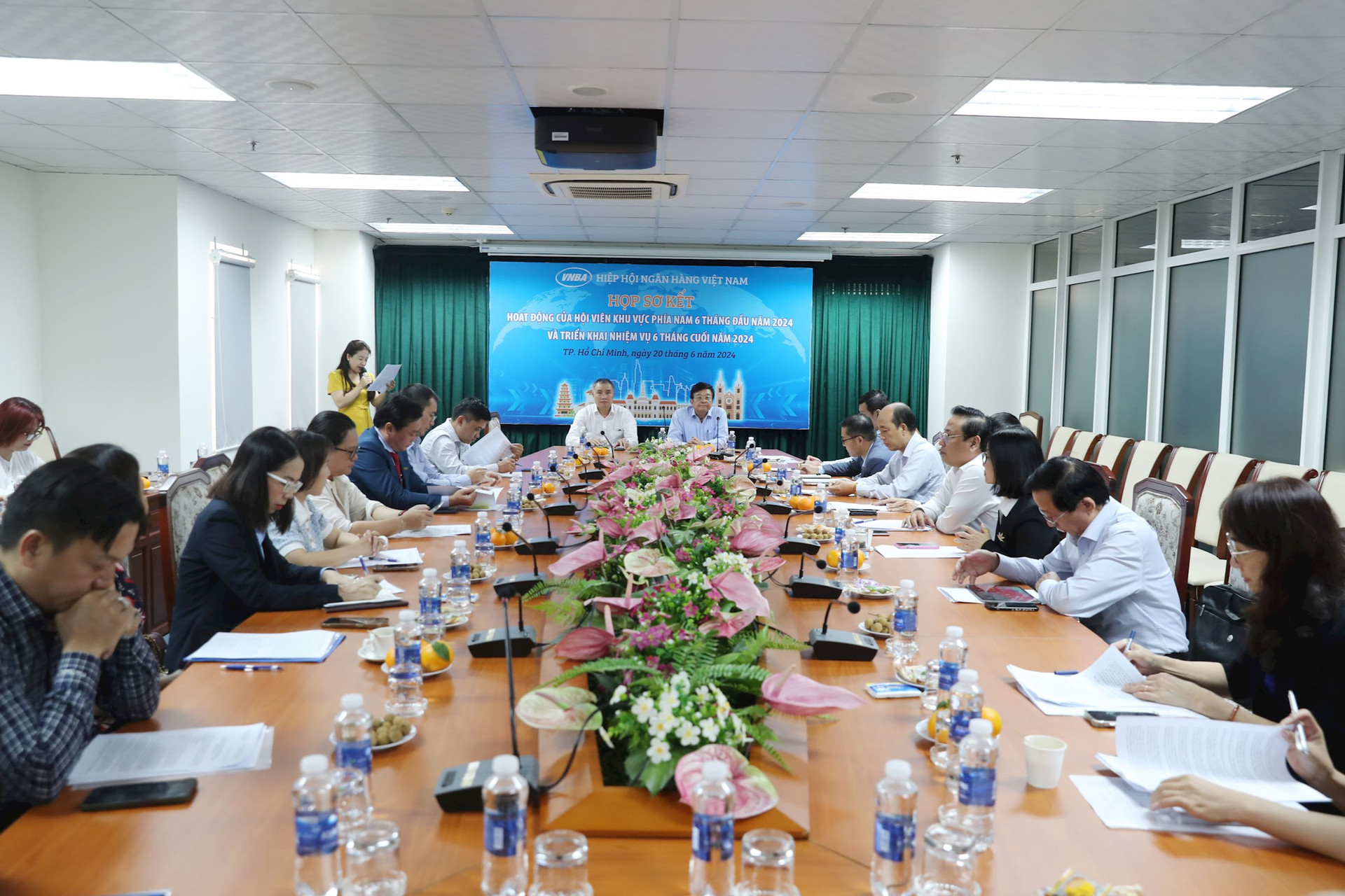 Quang cảnh hội nghị