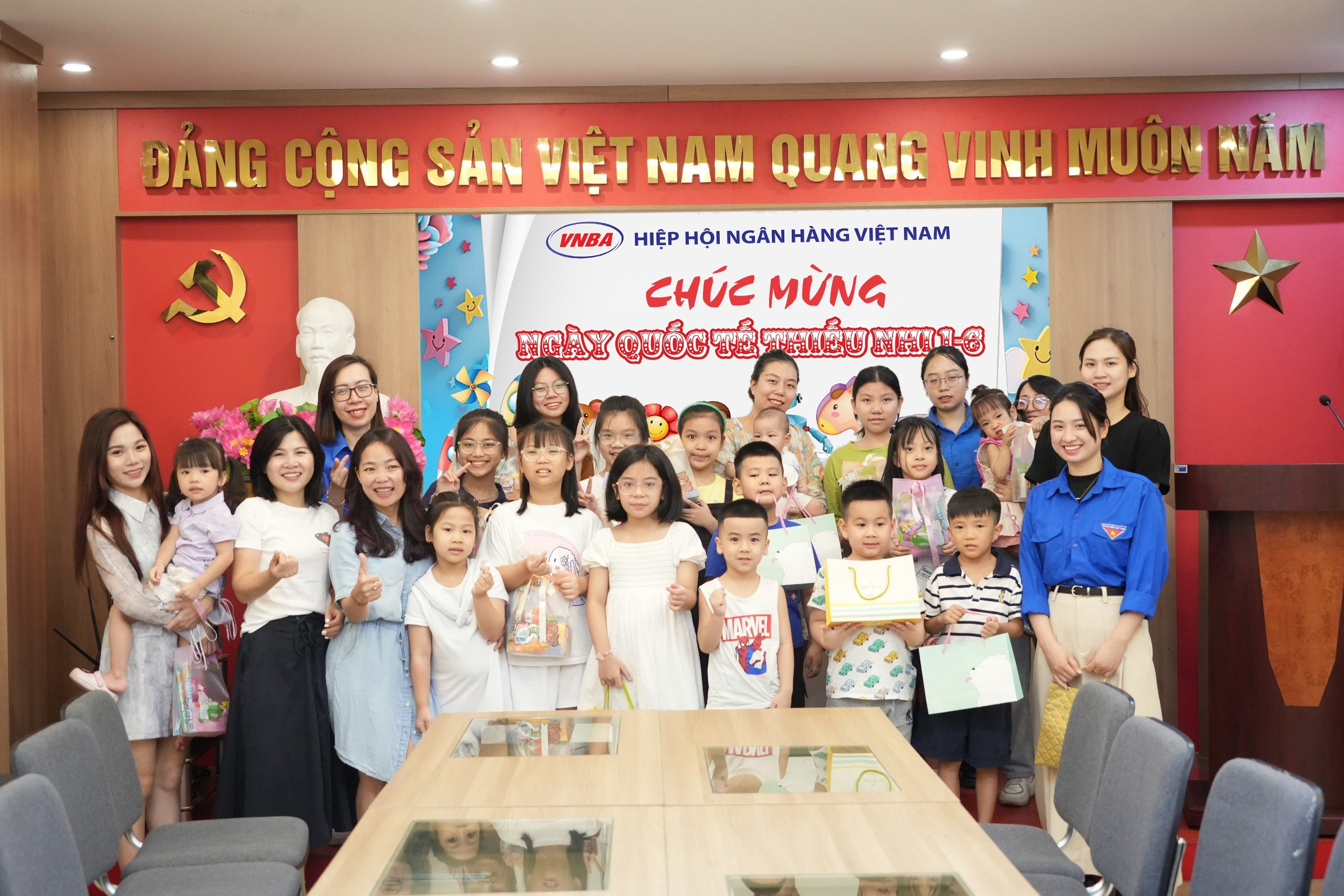 VNBA tổ chức vui tết thiếu nhi cho con em cán bộ, công nhân viên Cơ quan Thường trực