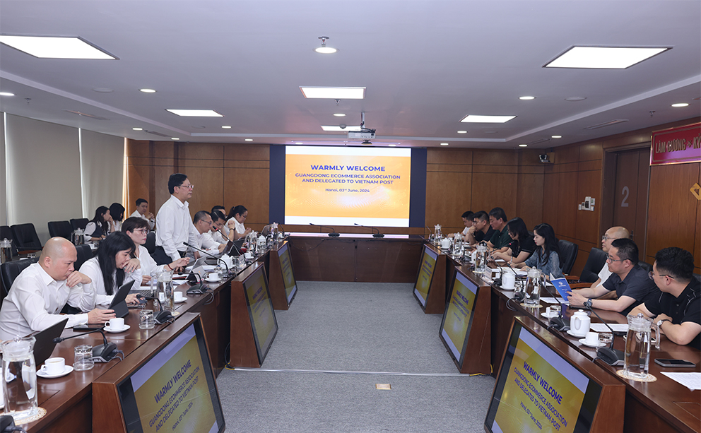 thương mại điện tử