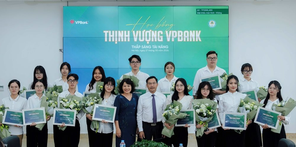 học bổng