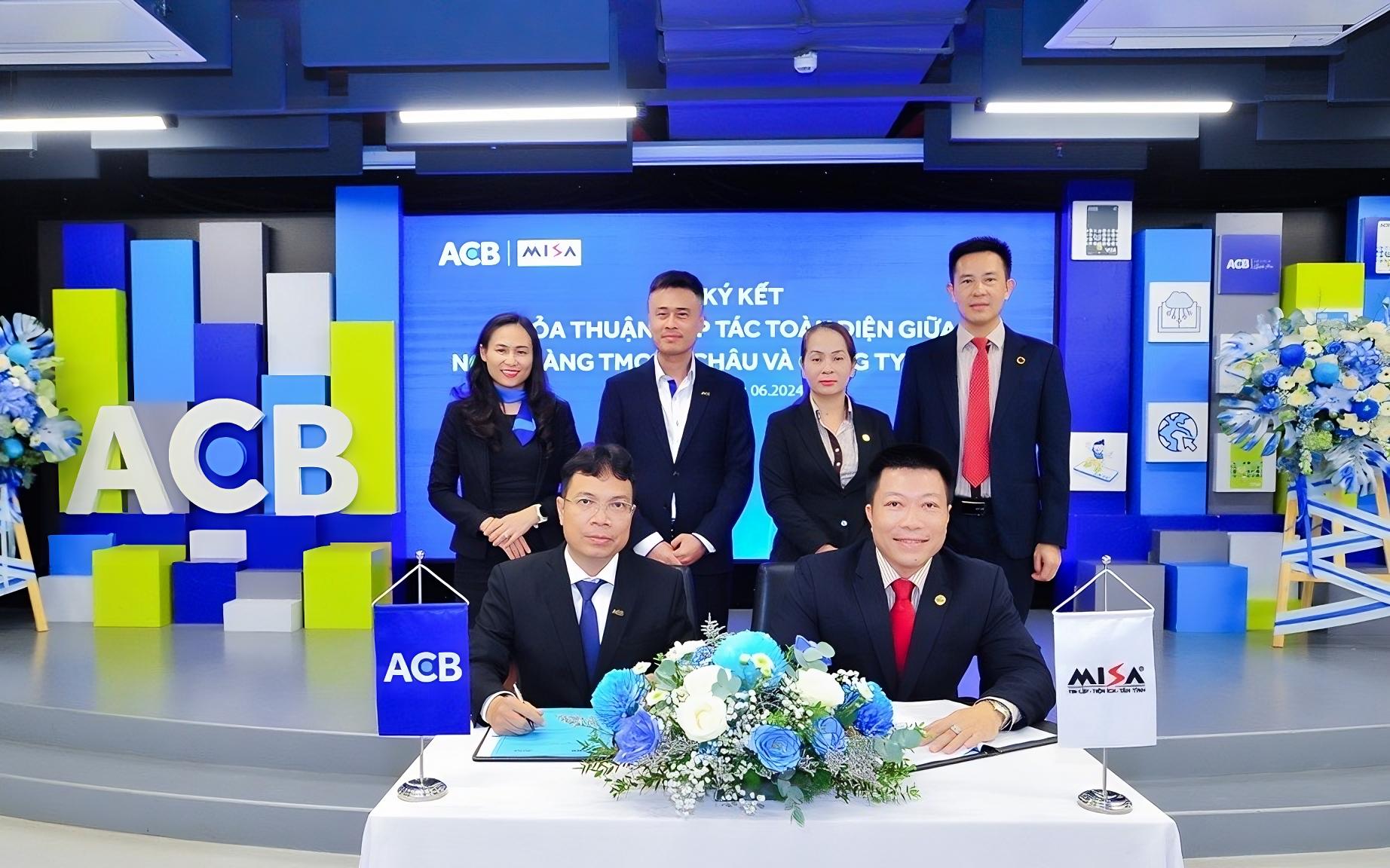 Đại diện ngân hàng ACB và Misa ký kết hợp tác toàn diện