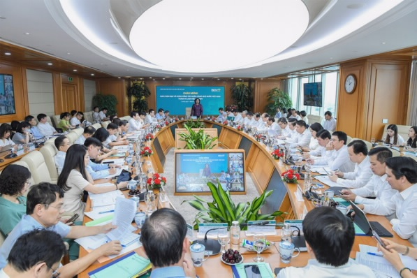 Quang cảnh buổi làm việc