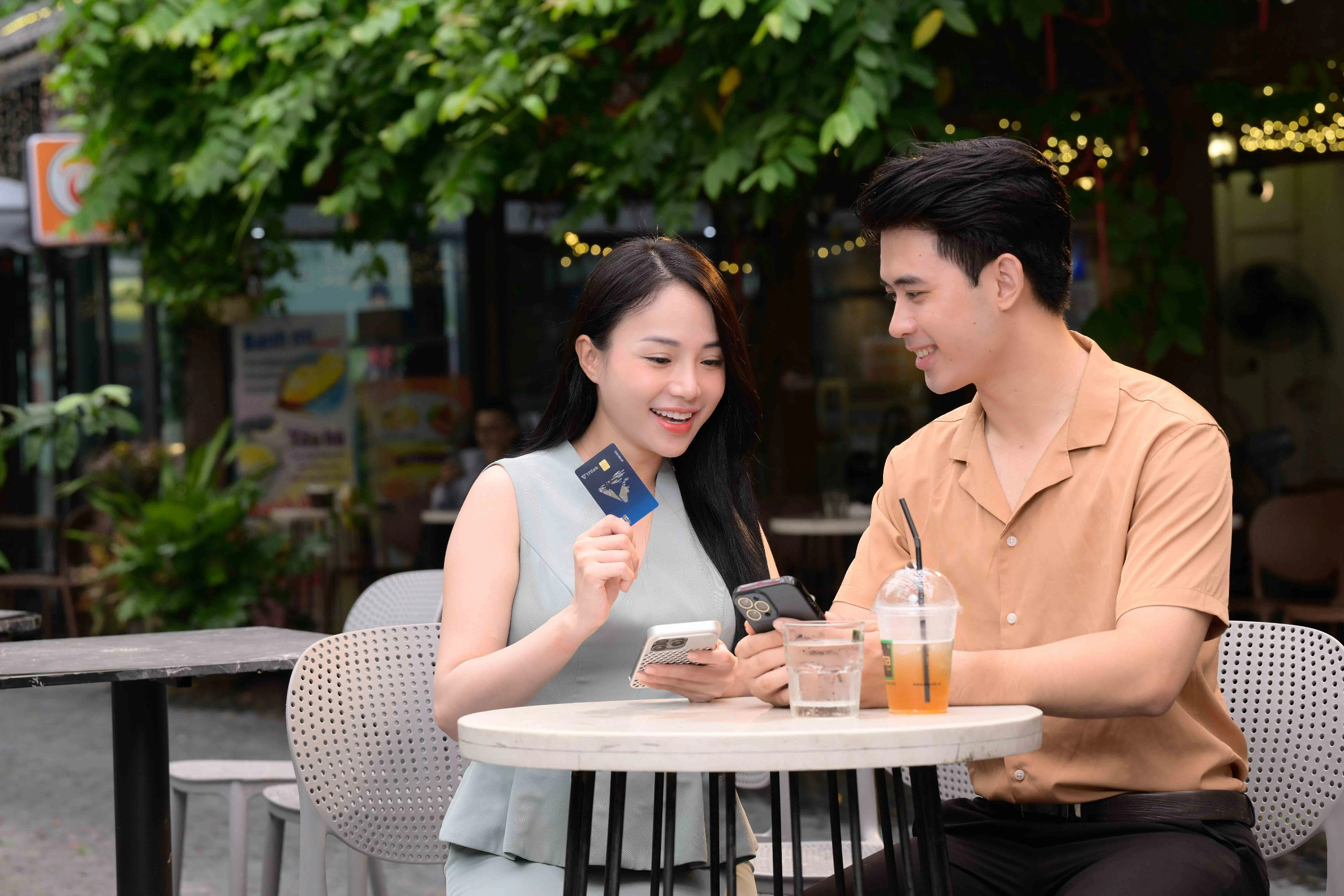 Thưởng thức tinh hoa ẩm thực từ hàng trăm nhà hàng nổi tiếng