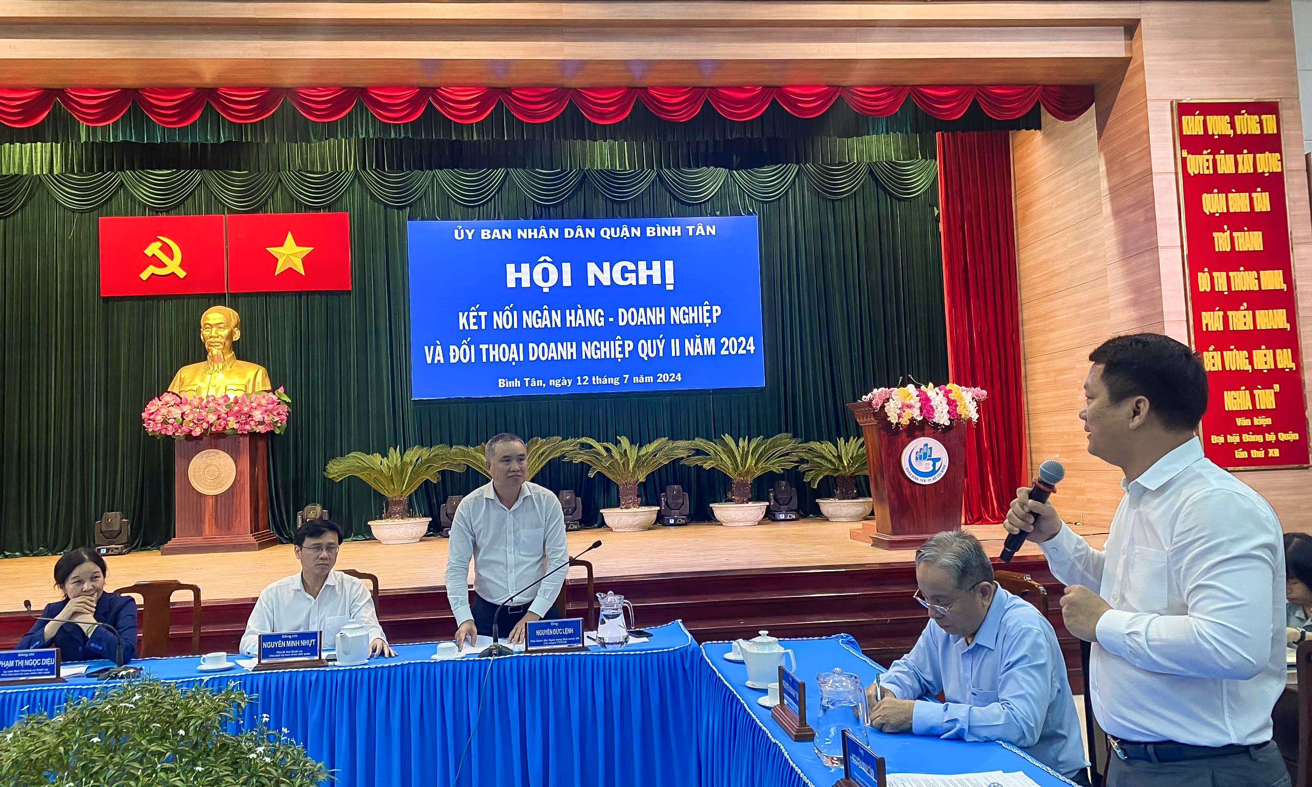 Sáu ngân hàng cam kết cho vay 12 doanh nghiệp hơn 176 tỷ đồng