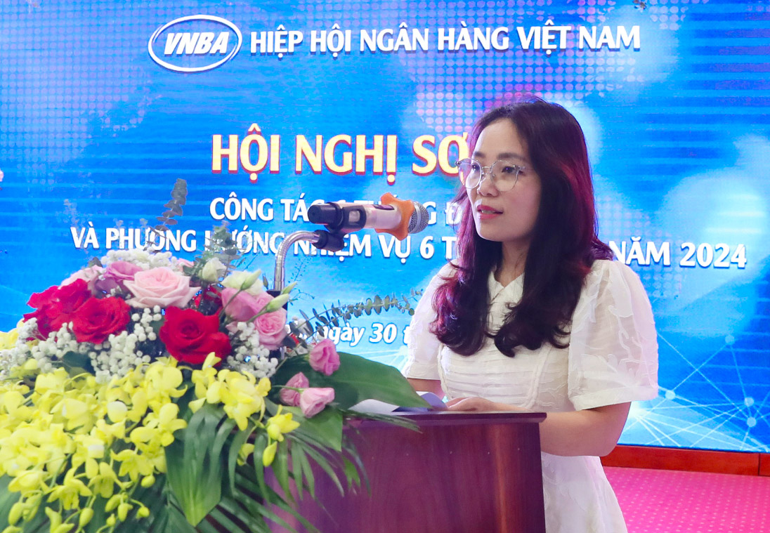 bà Bùi Thu Oanh -  Phó trưởng Ban phụ trách Công tác Hội viên