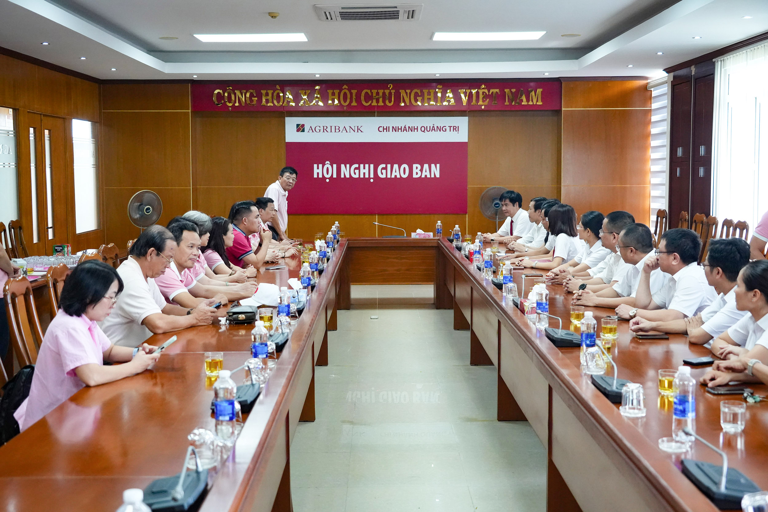 Quang cảnh buổi thăm, làm việc
