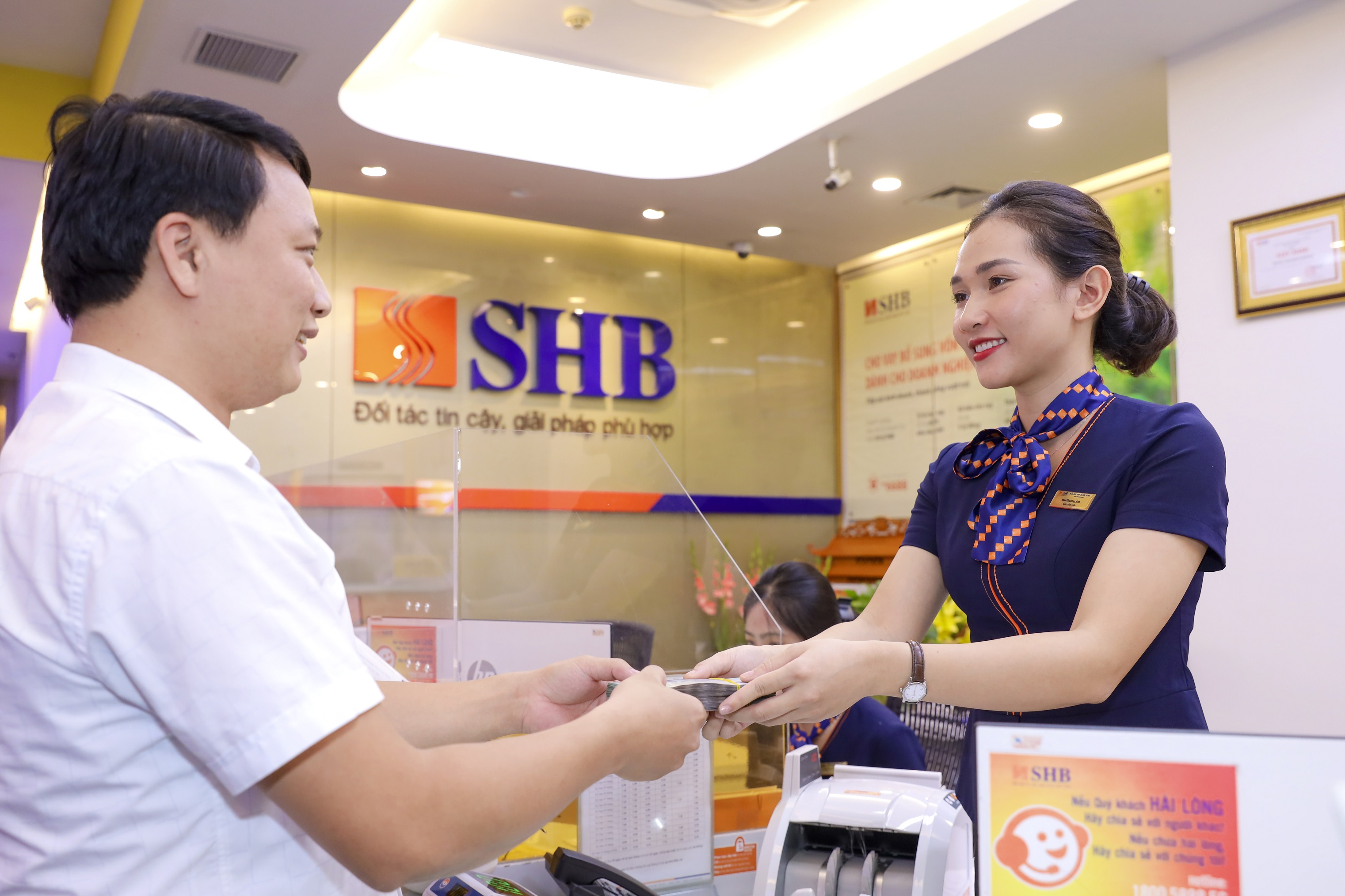 SHB trả cổ tức bằng tiền mặt