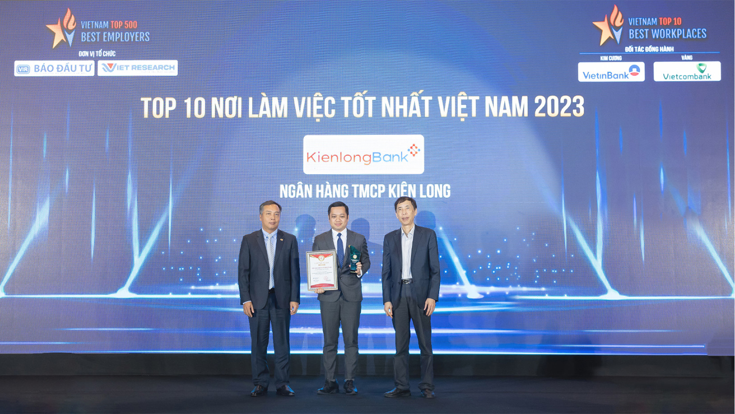 Top 10 nơi làm việc tốt nhất Việt Nam 2023