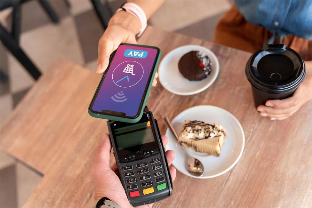 Vietnam accelerating towards a cashless society