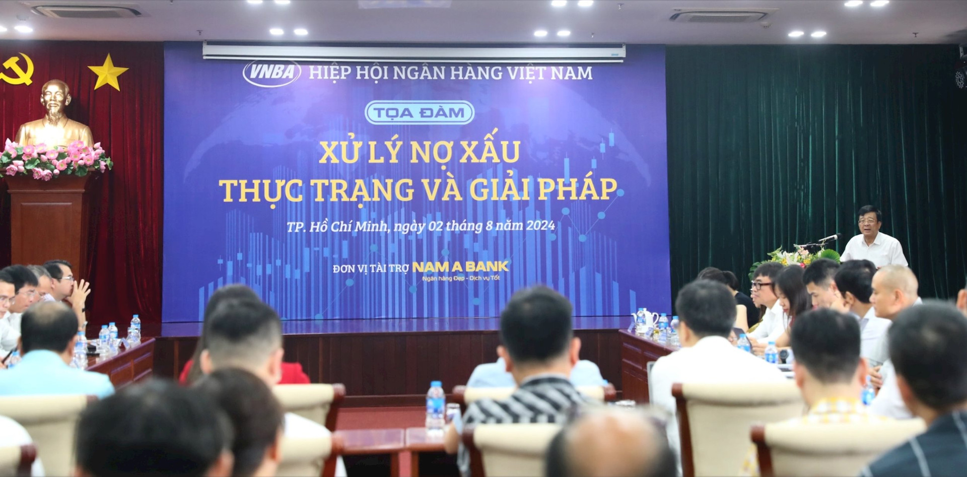 Quang cảnh Tọa đàm “Xử lý nợ xấu – Thực trạng và giải pháp”