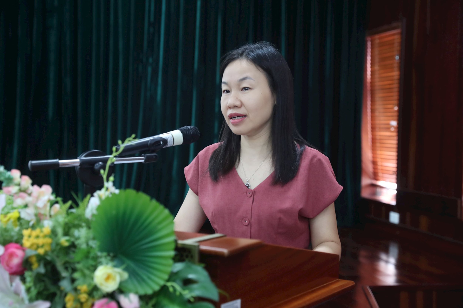 Bà Phan Thị Thu Hà, đại diện Vụ Pháp chế và Quản lý khoa học, Toà án Nhân dân tối cao